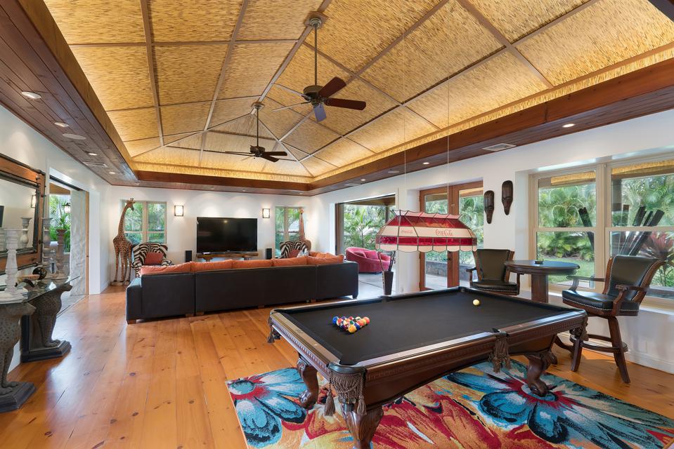 inside luxury home portlock honolulu hawaii