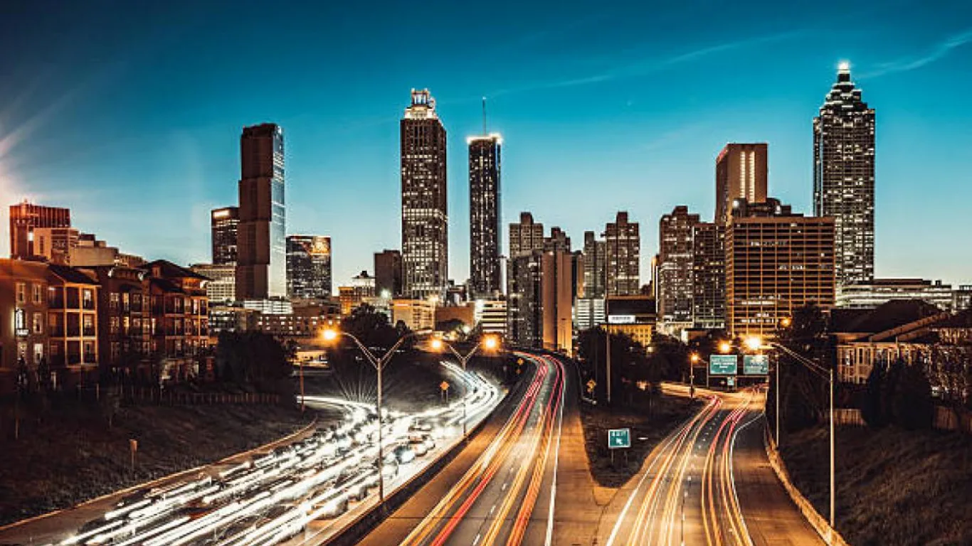 Urban vs Suburban Housing: Which Lifestyle Suits You Best?