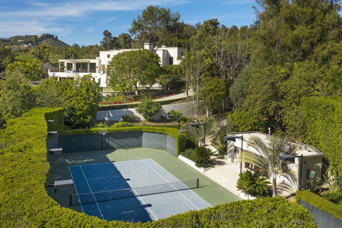 Billionaire Casino Mogul Steve Wynn Lists Beverly Hills Estate For $110 Million